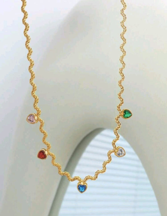 HEARTFUL NECKLACE