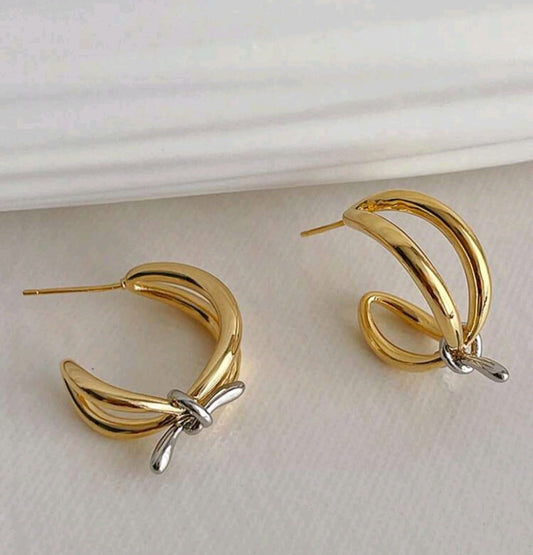 KNOT EARRINGS