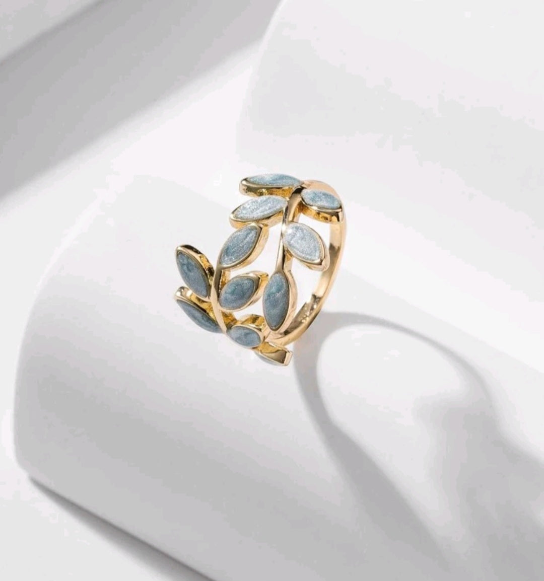 LEAF RING