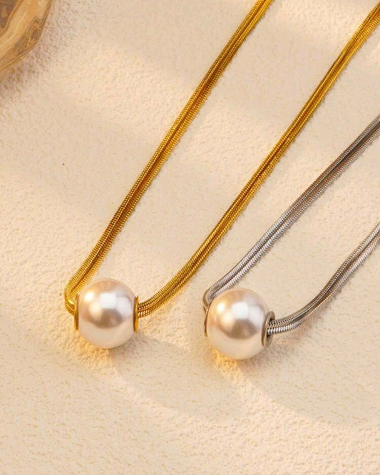 ELEGANT PEARL NECKLACE